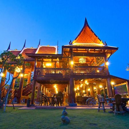 Bueng Bua Thong Resort Ban Huai Yai Esterno foto