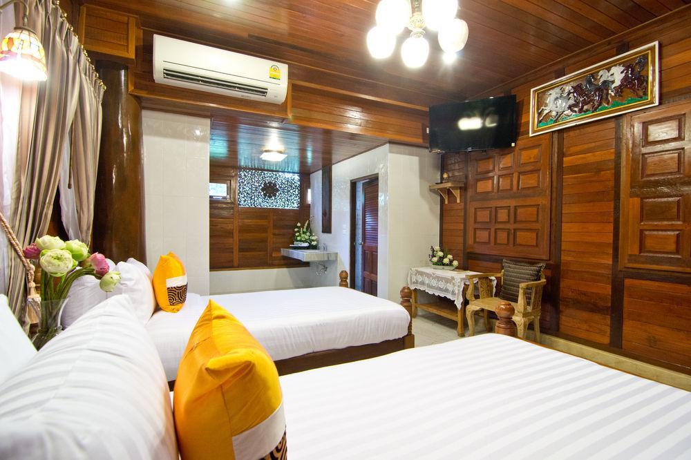 Bueng Bua Thong Resort Ban Huai Yai Esterno foto